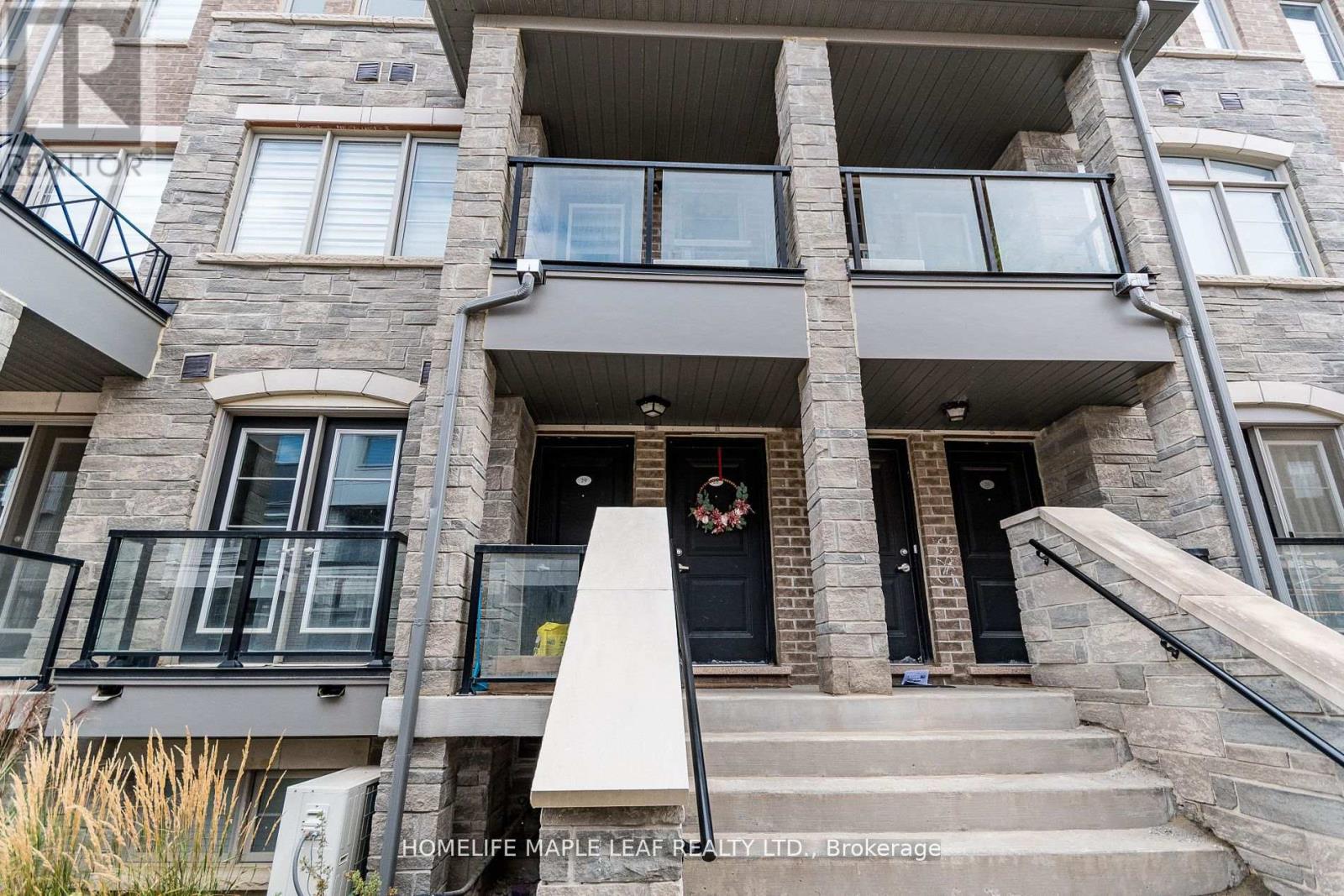 29 - 200 Veterans Drive, Brampton, Ontario  L7A 4S6 - Photo 3 - W12737640