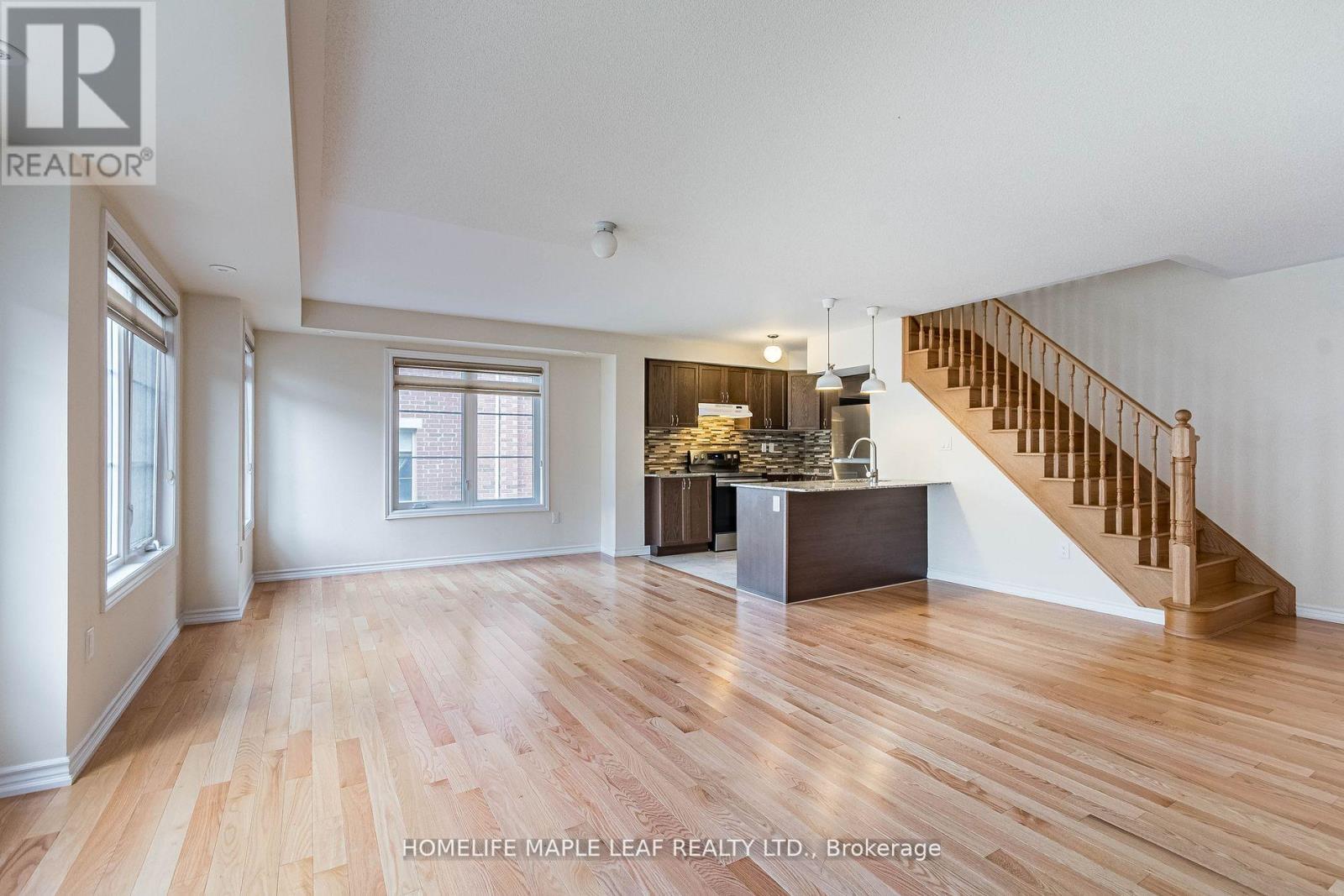 29 - 200 Veterans Drive, Brampton, Ontario  L7A 4S6 - Photo 8 - W12737640