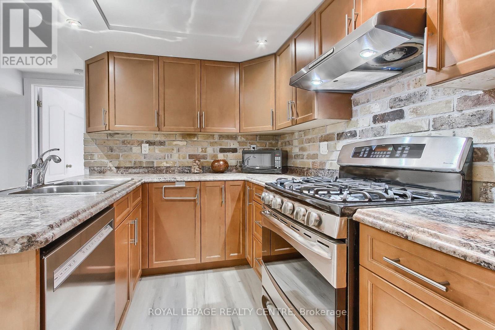 Lower - 2552 Whaley Drive, Mississauga, Ontario  L5B 1X2 - Photo 14 - W12737658