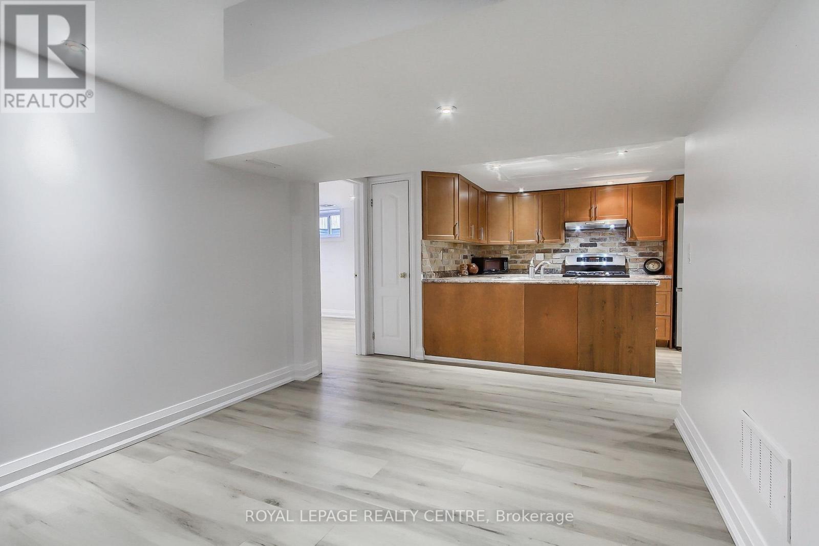 Lower - 2552 Whaley Drive, Mississauga, Ontario  L5B 1X2 - Photo 20 - W12737658