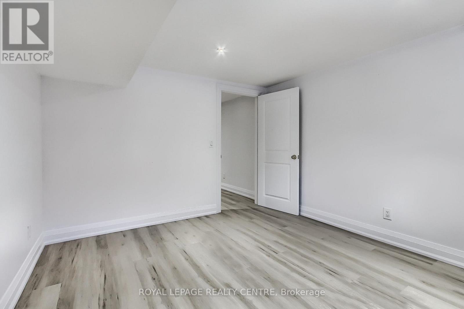 Lower - 2552 Whaley Drive, Mississauga, Ontario  L5B 1X2 - Photo 22 - W12737658