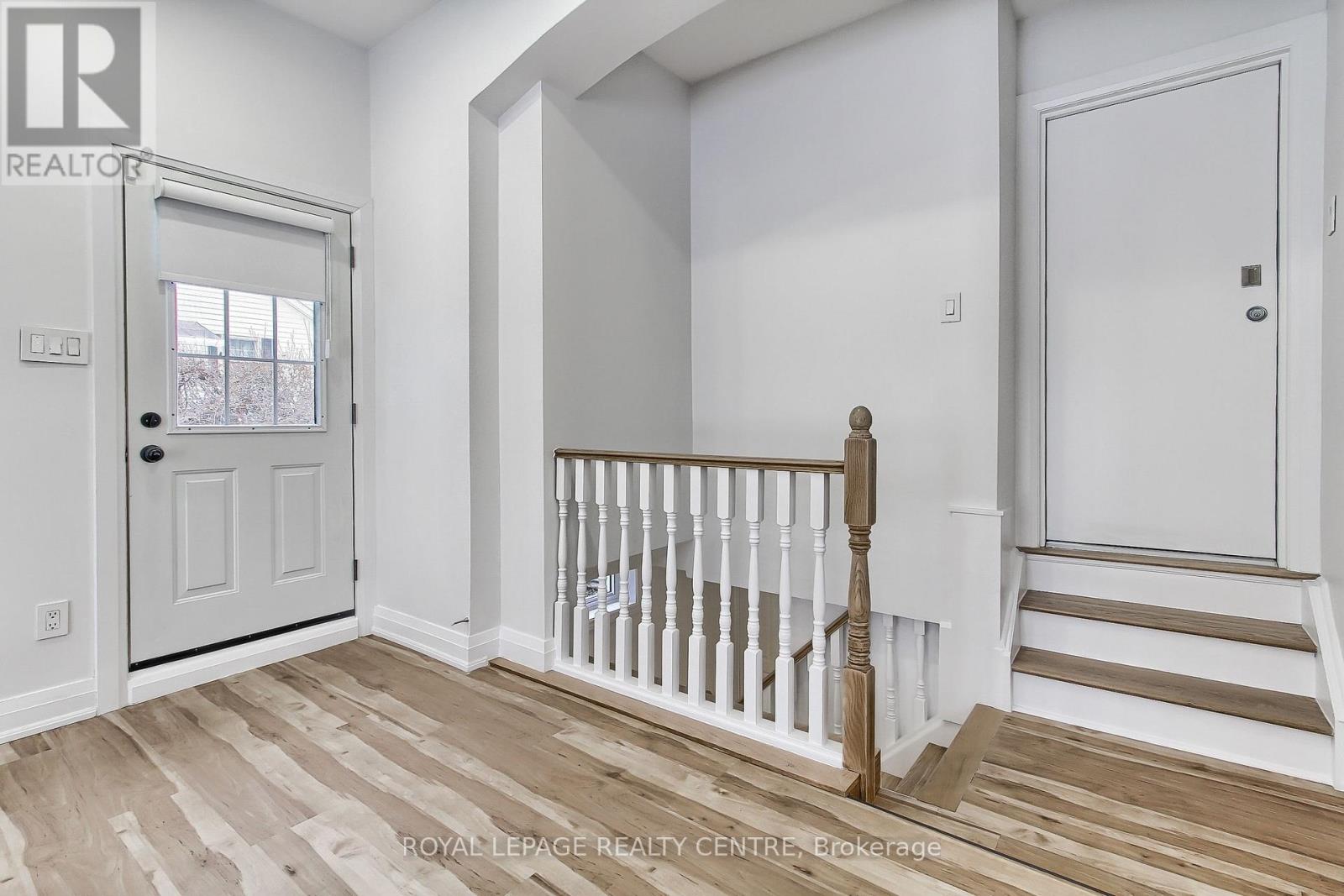 Lower - 2552 Whaley Drive, Mississauga, Ontario  L5B 1X2 - Photo 4 - W12737658