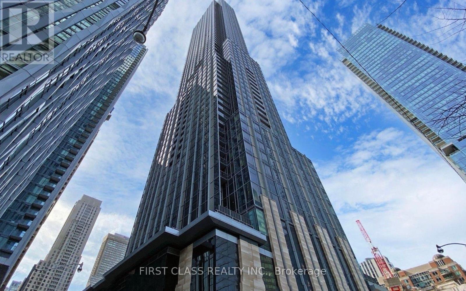 1714 - 11 Yorkville Avenue, Toronto, Ontario  M4W 0B7 - Photo 2 - C12706686