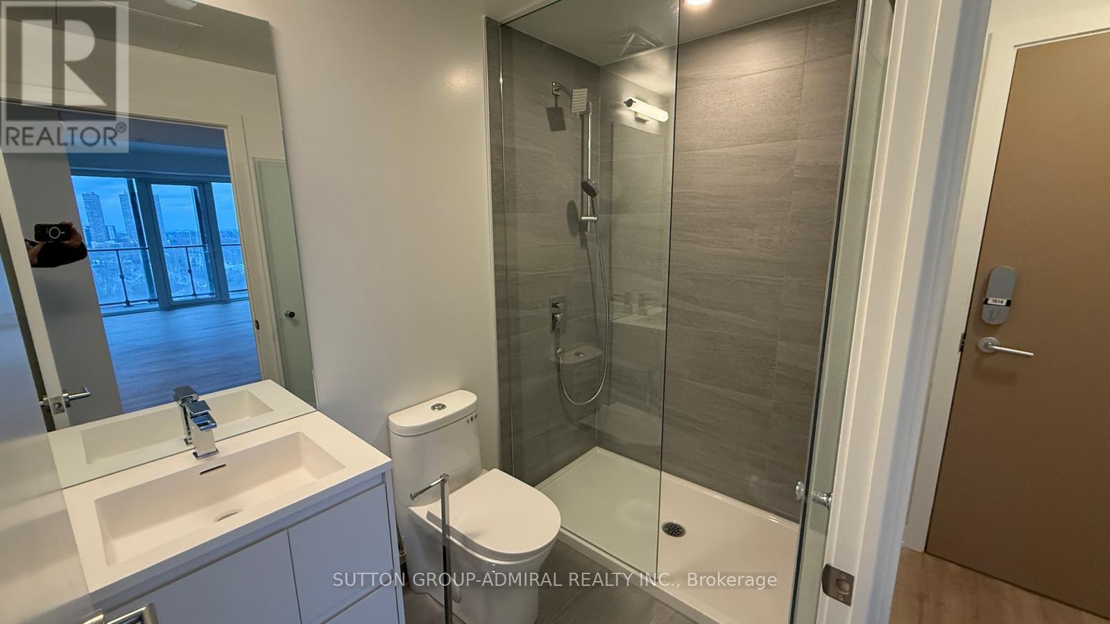 1614 - 1 Quarrington Lane, Toronto, Ontario  M3C 0S4 - Photo 4 - C12730700