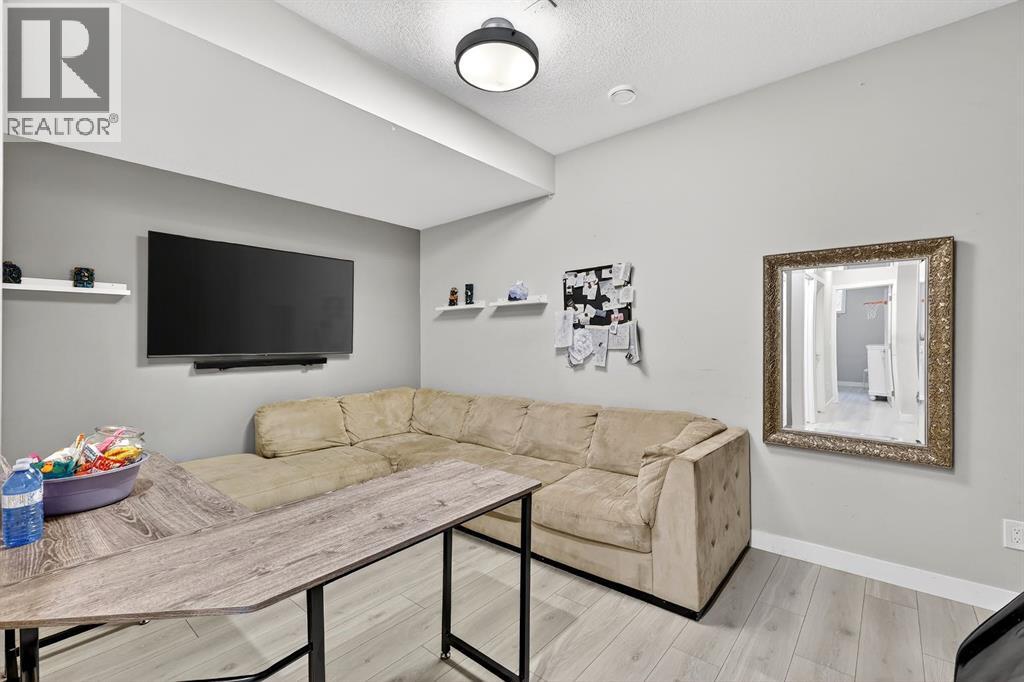 472 West Lakeview Drive, Chestermere, Alberta T1X 2A4 - Photo 25 - A2281929