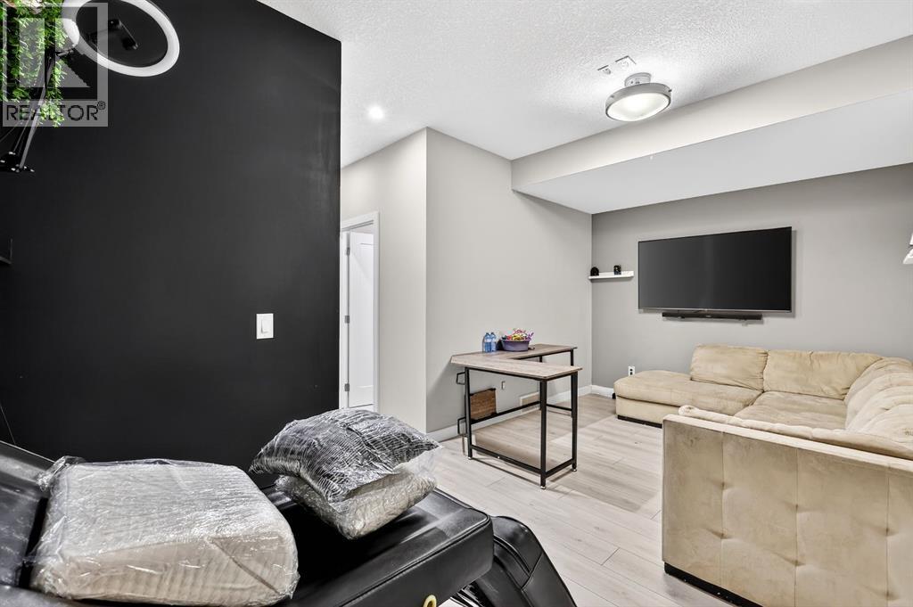 472 West Lakeview Drive, Chestermere, Alberta T1X 2A4 - Photo 28 - A2281929