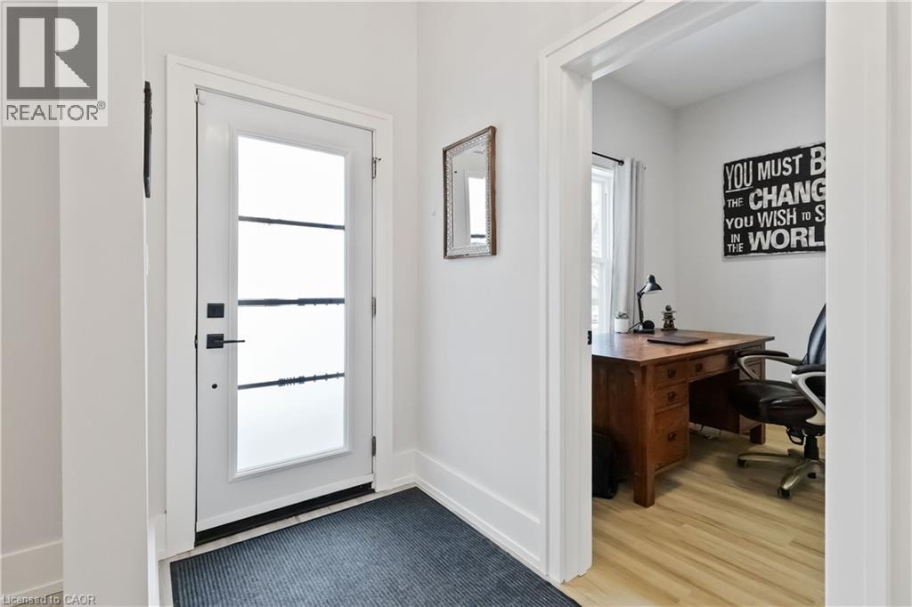 156 Albion Street, Brantford, Ontario  N3T 3M9 - Photo 7 - 40800797