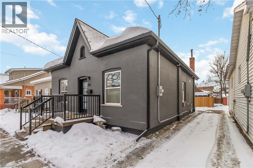156 Albion Street, Brantford, Ontario  N3T 3M9 - Photo 3 - 40800797