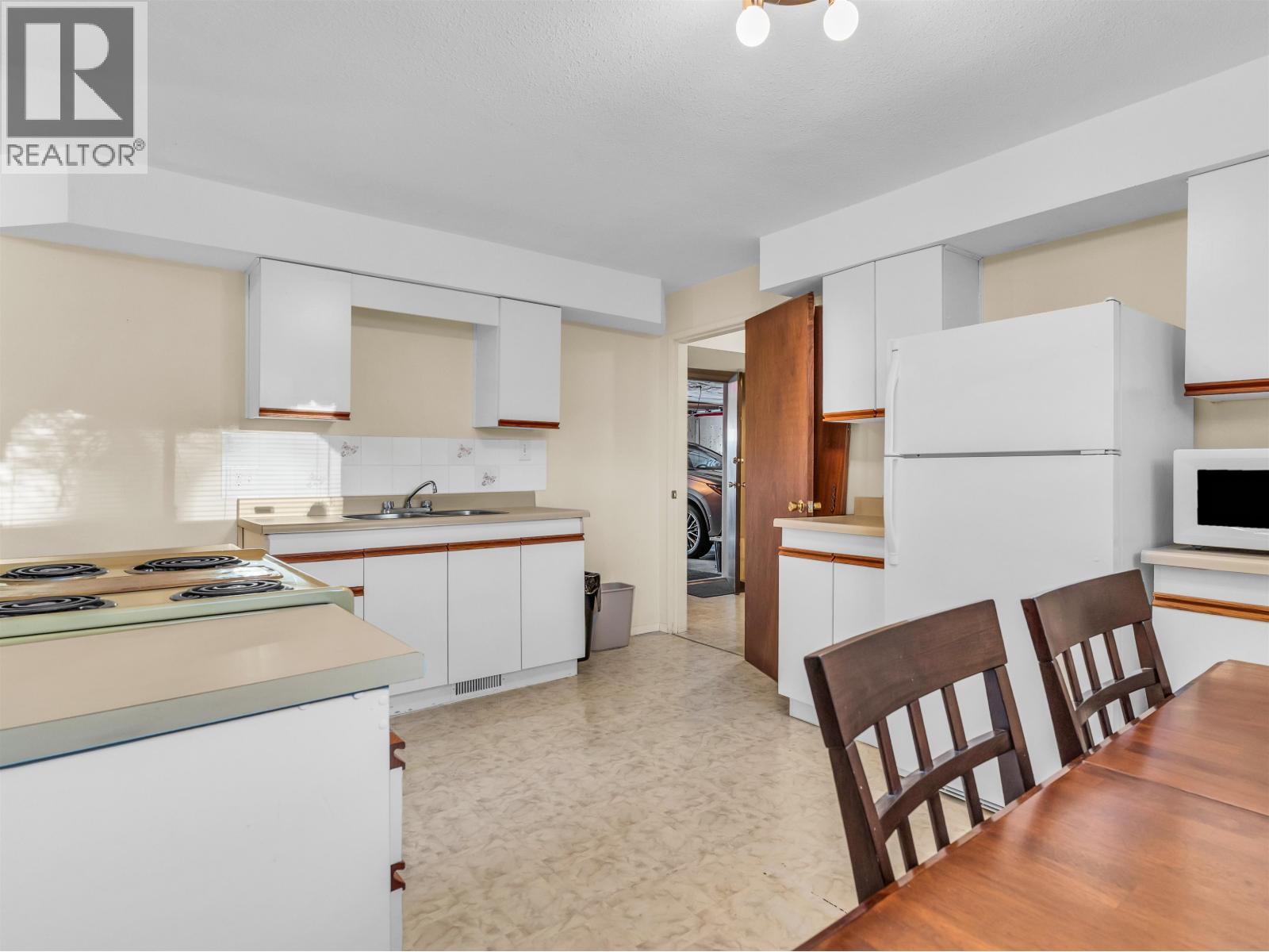 6870 6th Street, Burnaby, British Columbia  V5E 3T1 - Photo 24 - R3081164