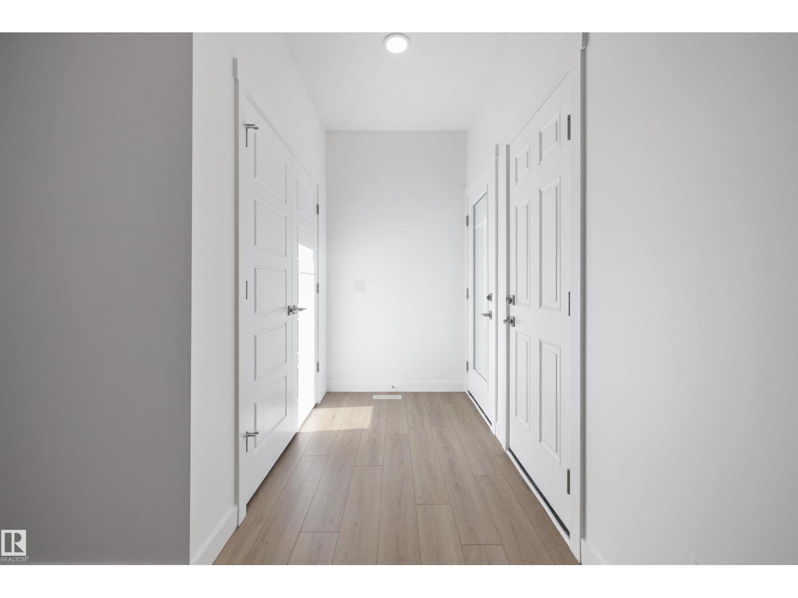 4182 Kinglet Dr Nw, Edmonton, Alberta  T5S 0W1 - Photo 2 - E4471355