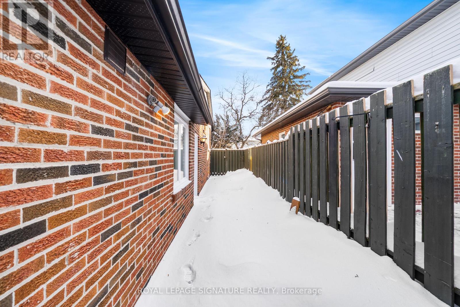 246 Hodgson Drive, Newmarket, Ontario  L3Y 1E2 - Photo 40 - N12737672