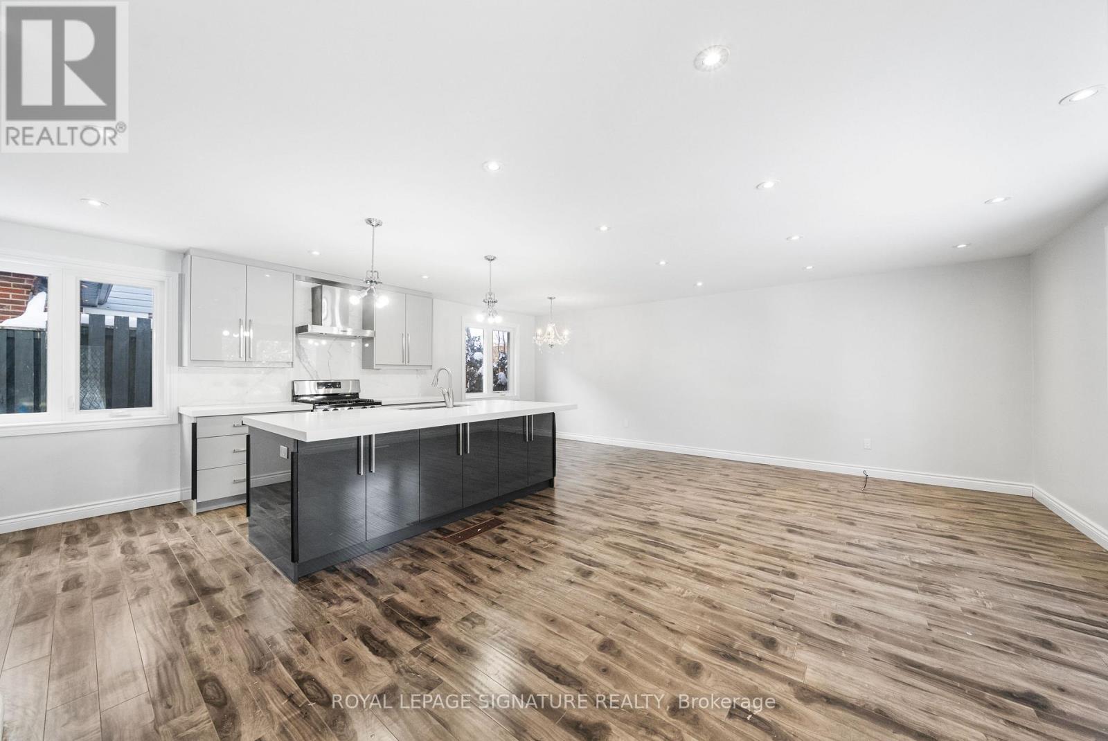 246 Hodgson Drive, Newmarket, Ontario  L3Y 1E2 - Photo 9 - N12737672