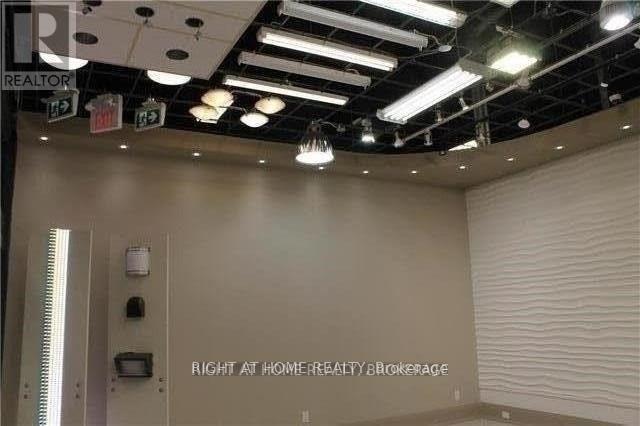 369 - 7250 Keele Street, Vaughan, Ontario  L4K 1Z8 - Photo 6 - N12737674