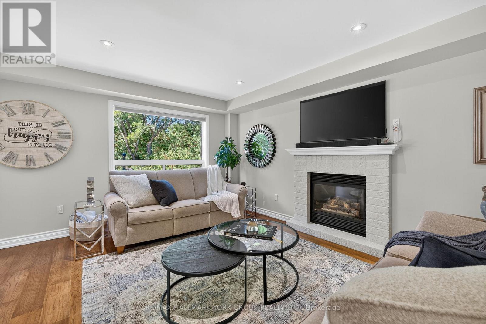 341 Gaston Place, Newmarket, Ontario  L3Y 8M4 - Photo 9 - N12737684