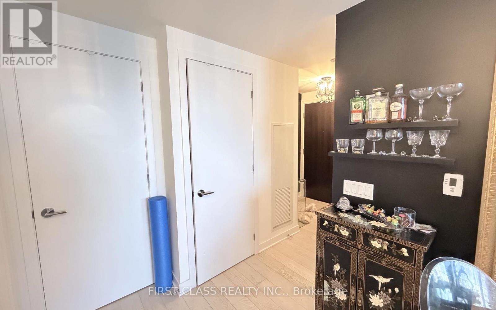 1714 - 11 Yorkville Avenue, Toronto, Ontario  M4W 0B7 - Photo 12 - C12706686