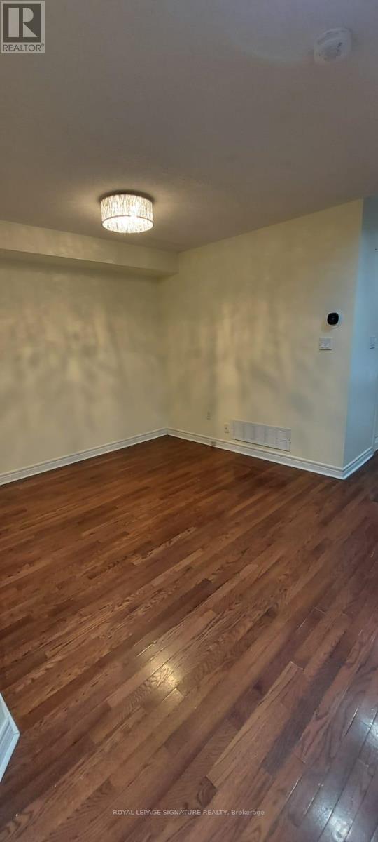 5554 Northrise Road, Mississauga, Ontario  L5M 6E2 - Photo 3 - W12737666