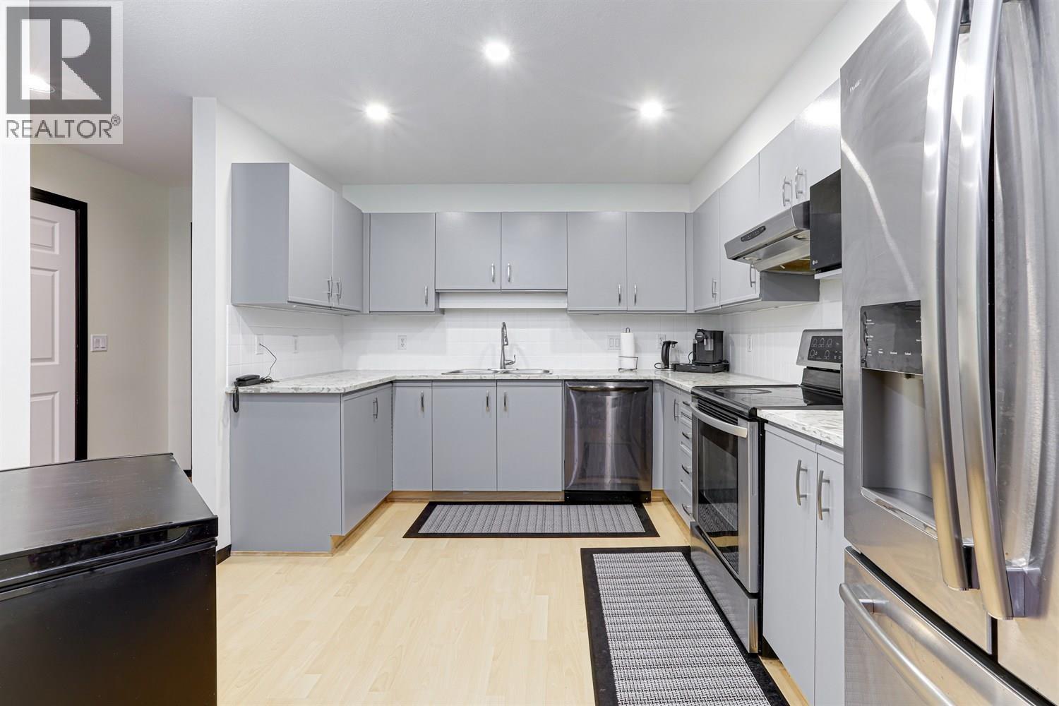 505 6737 Station Hill Court, Burnaby, British Columbia  V3N 4V2 - Photo 7 - R3084119