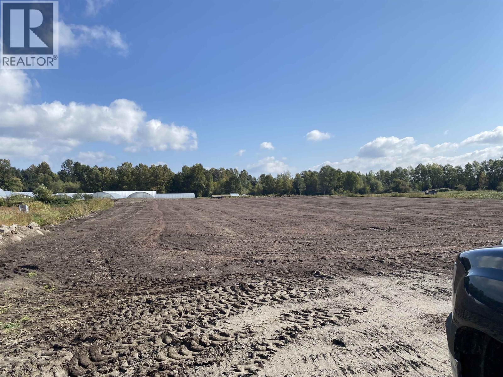 Listing Picture 2 of 8 : 8646 MANDEVILLE AVENUE, Burnaby / 本拿比 - 魯藝地產 Yvonne Lu Group - MLS Medallion Club Member