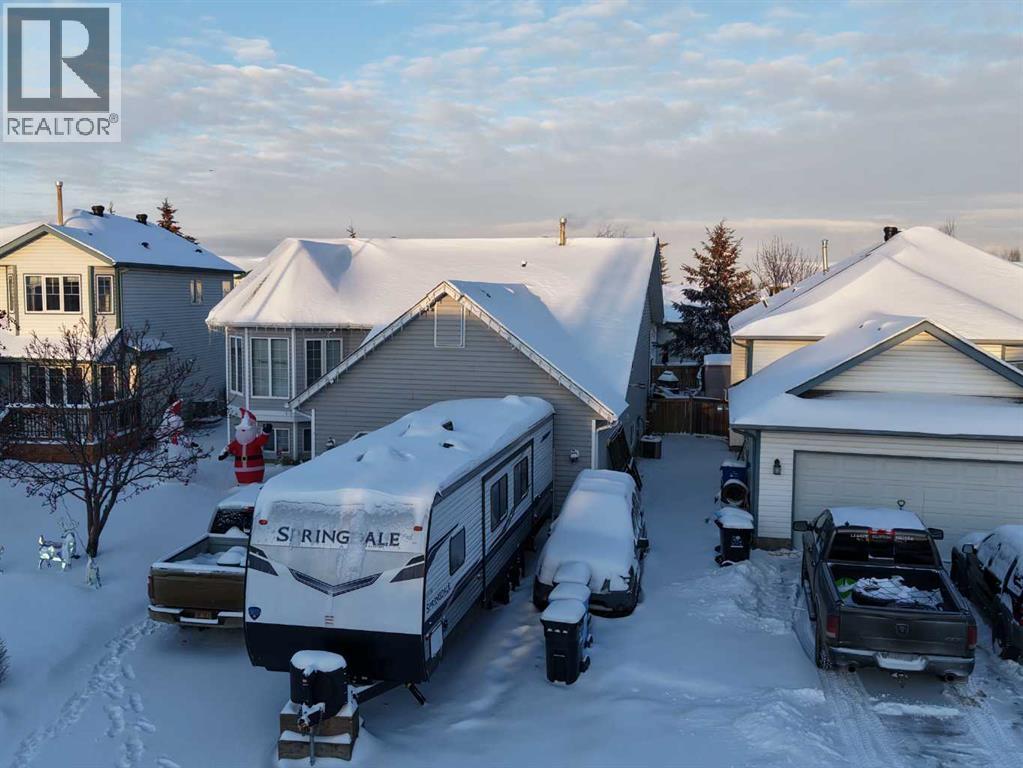 143 Breukel Crescent, Fort Mcmurray, Alberta  T9K 1W8 - Photo 2 - A2251450