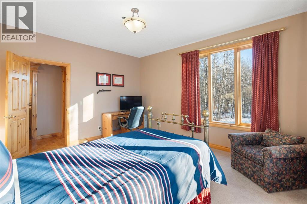 3 Woodlands Estates Crescent, Rural Rocky View County, Alberta  T3R 1H1 - Photo 23 - A2277908