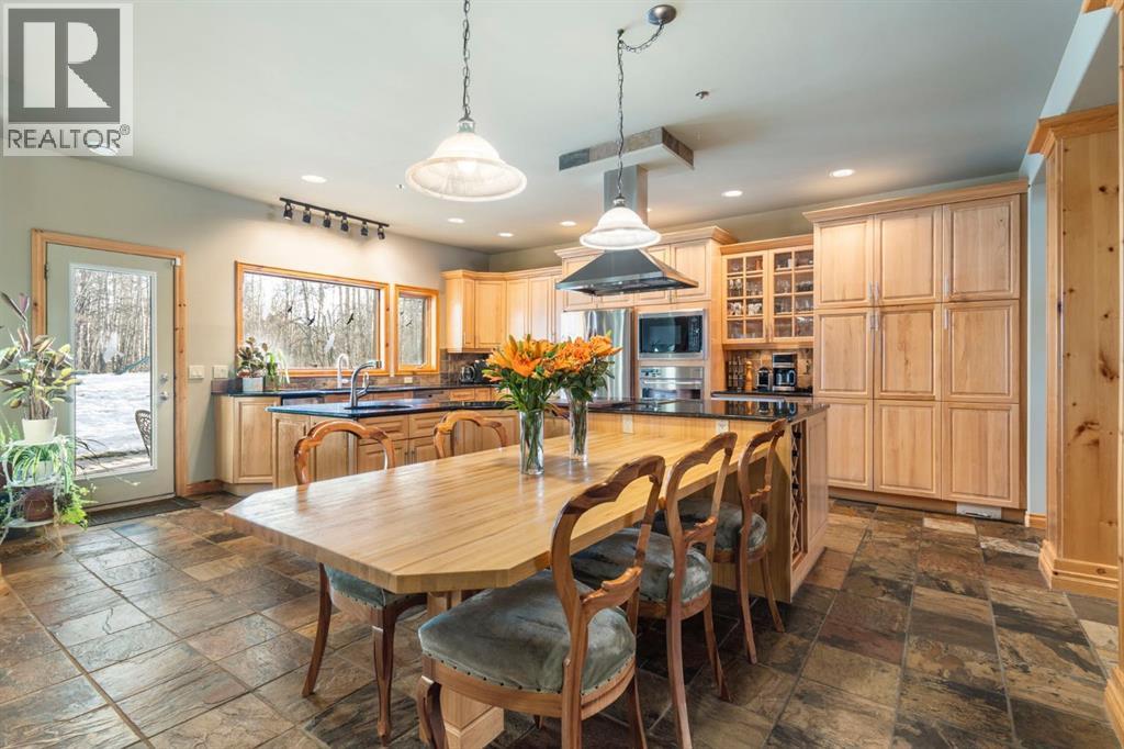 3 Woodlands Estates Crescent, Rural Rocky View County, Alberta  T3R 1H1 - Photo 6 - A2277908