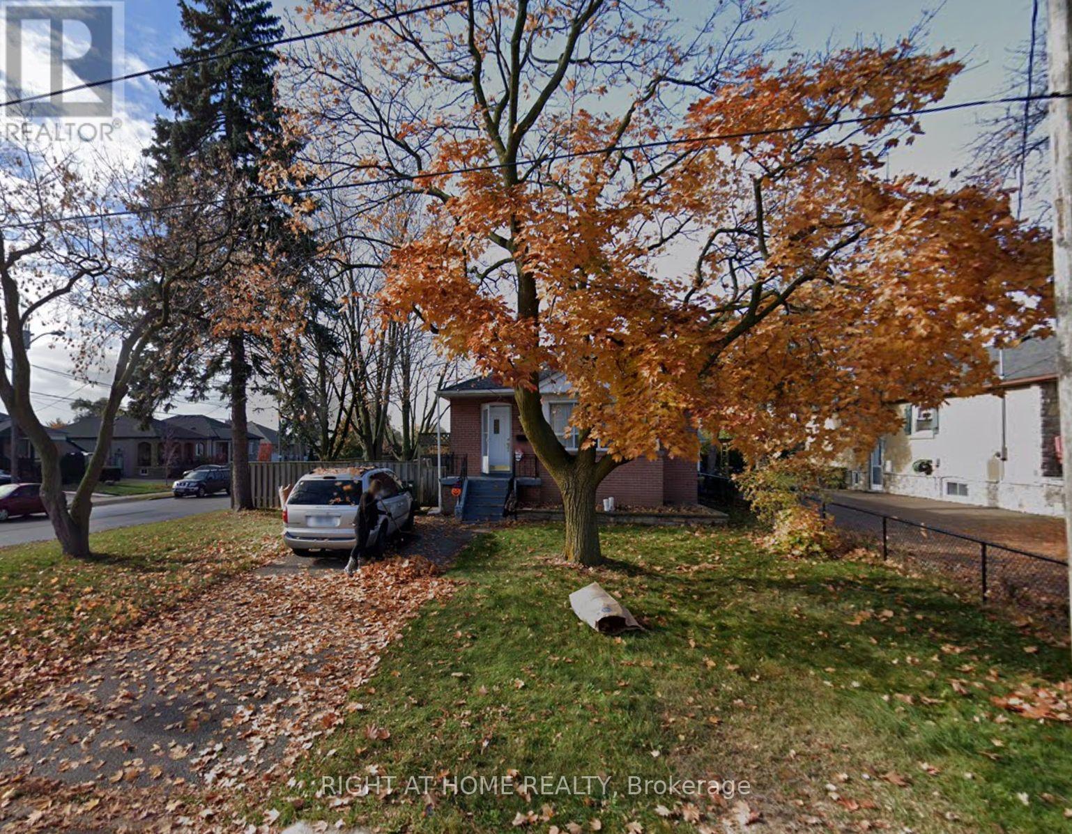 70 Bunnell Crescent, Toronto, Ontario  M3M 2C1 - Photo 1 - W12735036