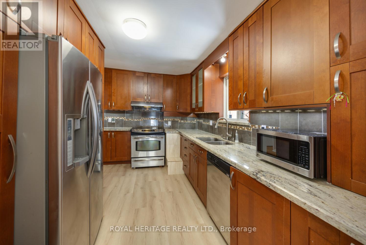 85 Painted Post Drive, Toronto, Ontario  M1H 1T3 - Photo 14 - E12567314