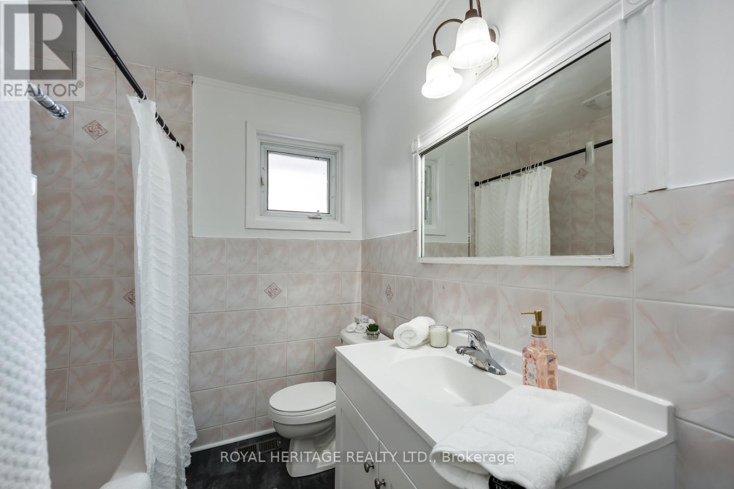 85 Painted Post Drive, Toronto, Ontario  M1H 1T3 - Photo 16 - E12567314