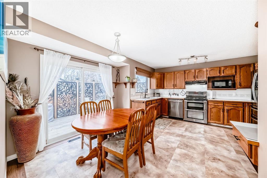 228 Woodside Road Nw, Airdrie, Alberta  T4B 2E2 - Photo 7 - A2271199