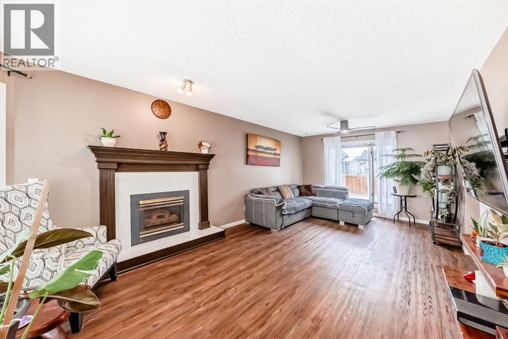 228 Woodside Road Nw, Airdrie, Alberta  T4B 2E2 - Photo 9 - A2271199