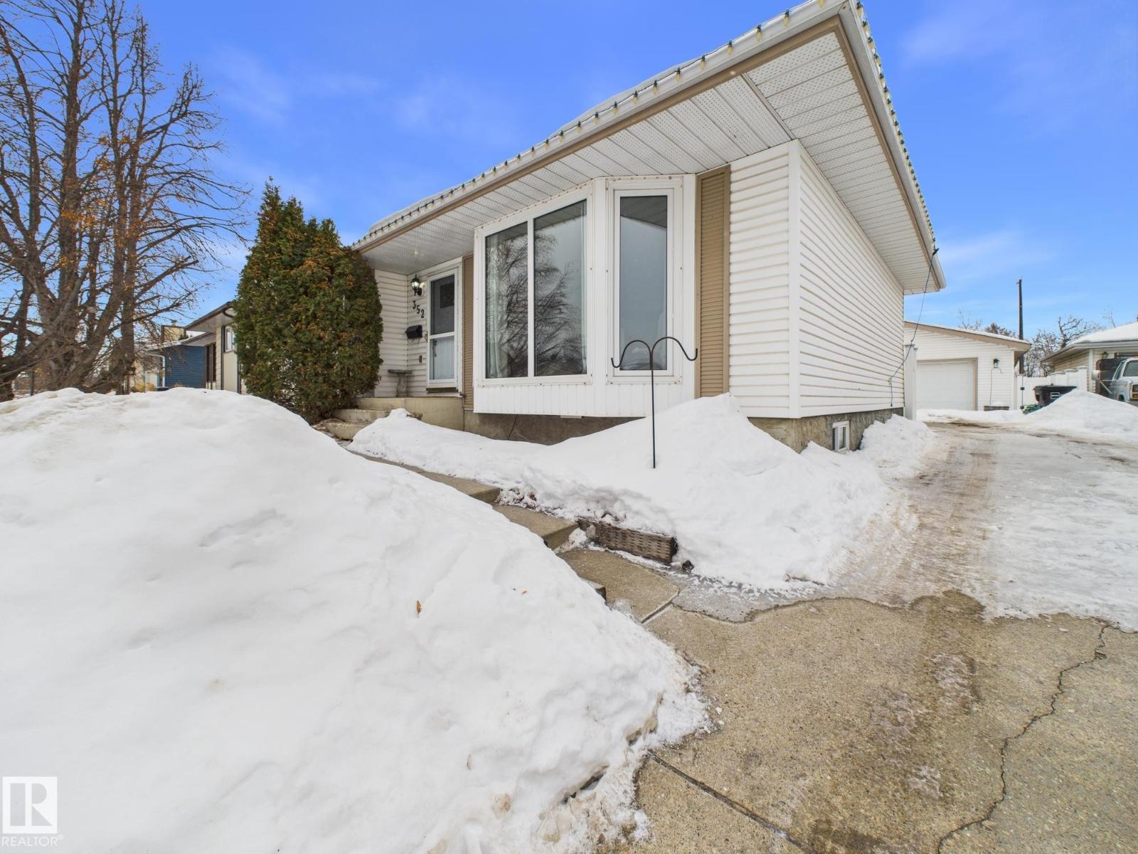 352 Huffman Cr Nw, Edmonton, Alberta  T5A 4C8 - Photo 4 - E4471329