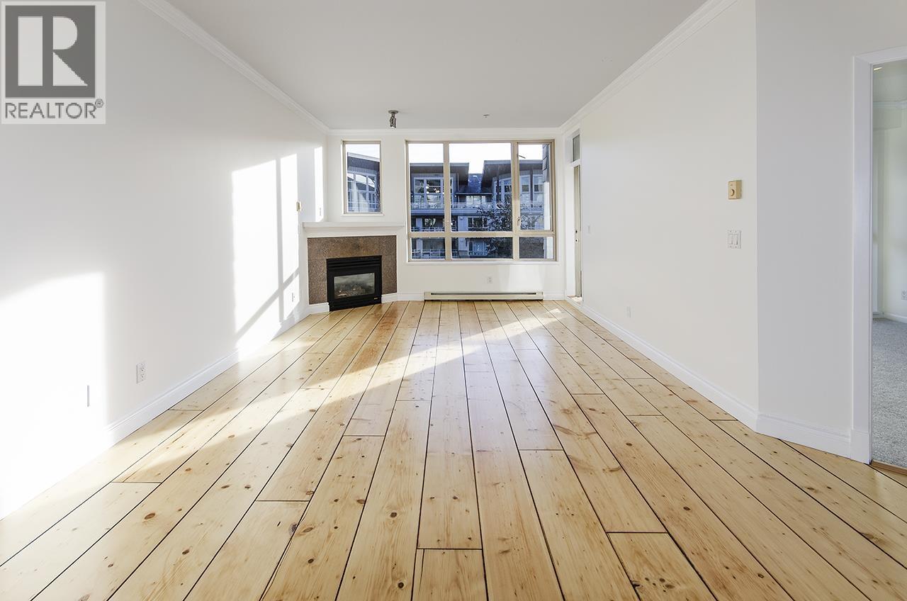 317 580 Raven Woods Drive, North Vancouver, British Columbia  V7G 2T2 - Photo 2 - R3083869