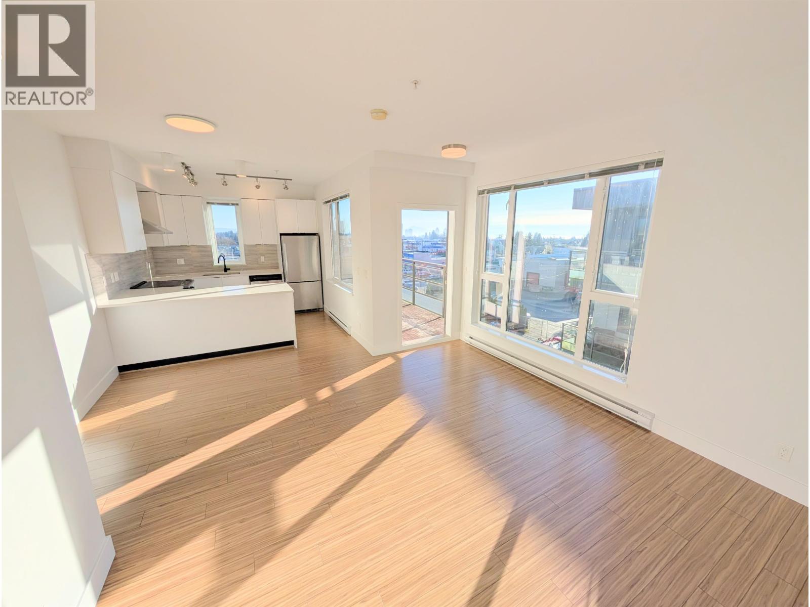 Ph15 5355 Lane Street, Burnaby, British Columbia  V5H 0H1 - Photo 8 - R3084257