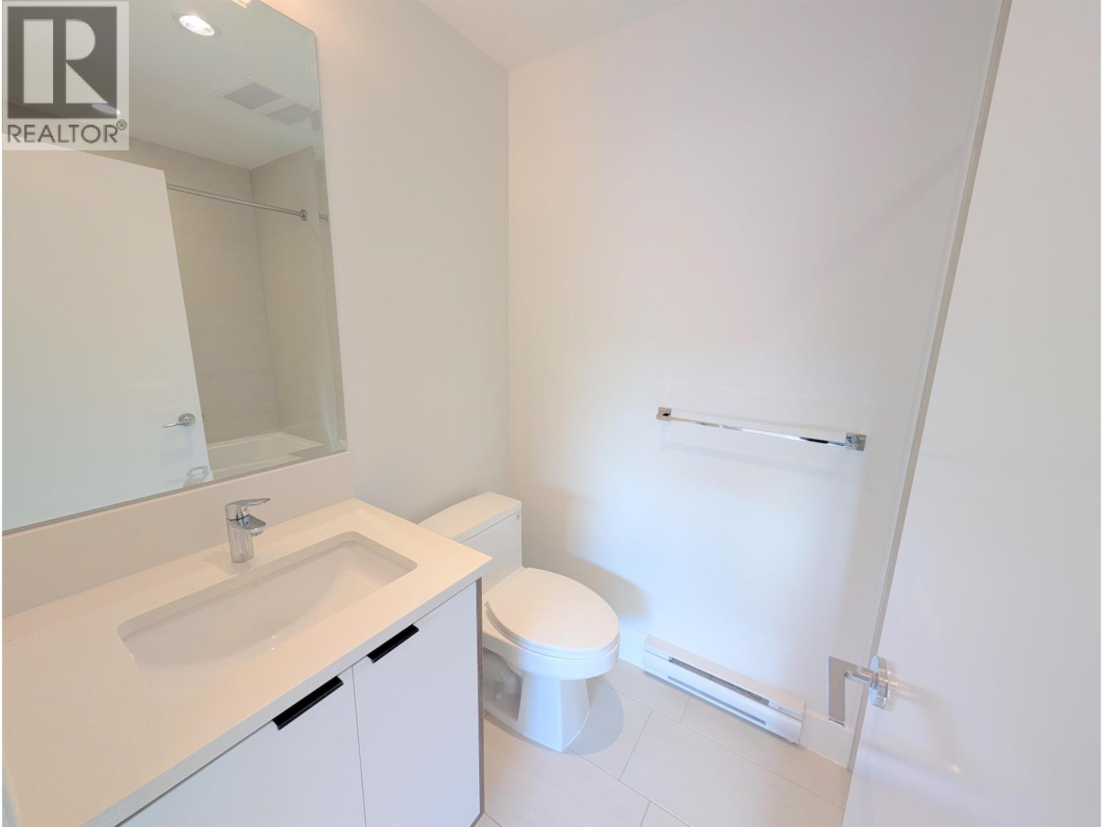 Ph15 5355 Lane Street, Burnaby, British Columbia  V5H 0H1 - Photo 11 - R3084257