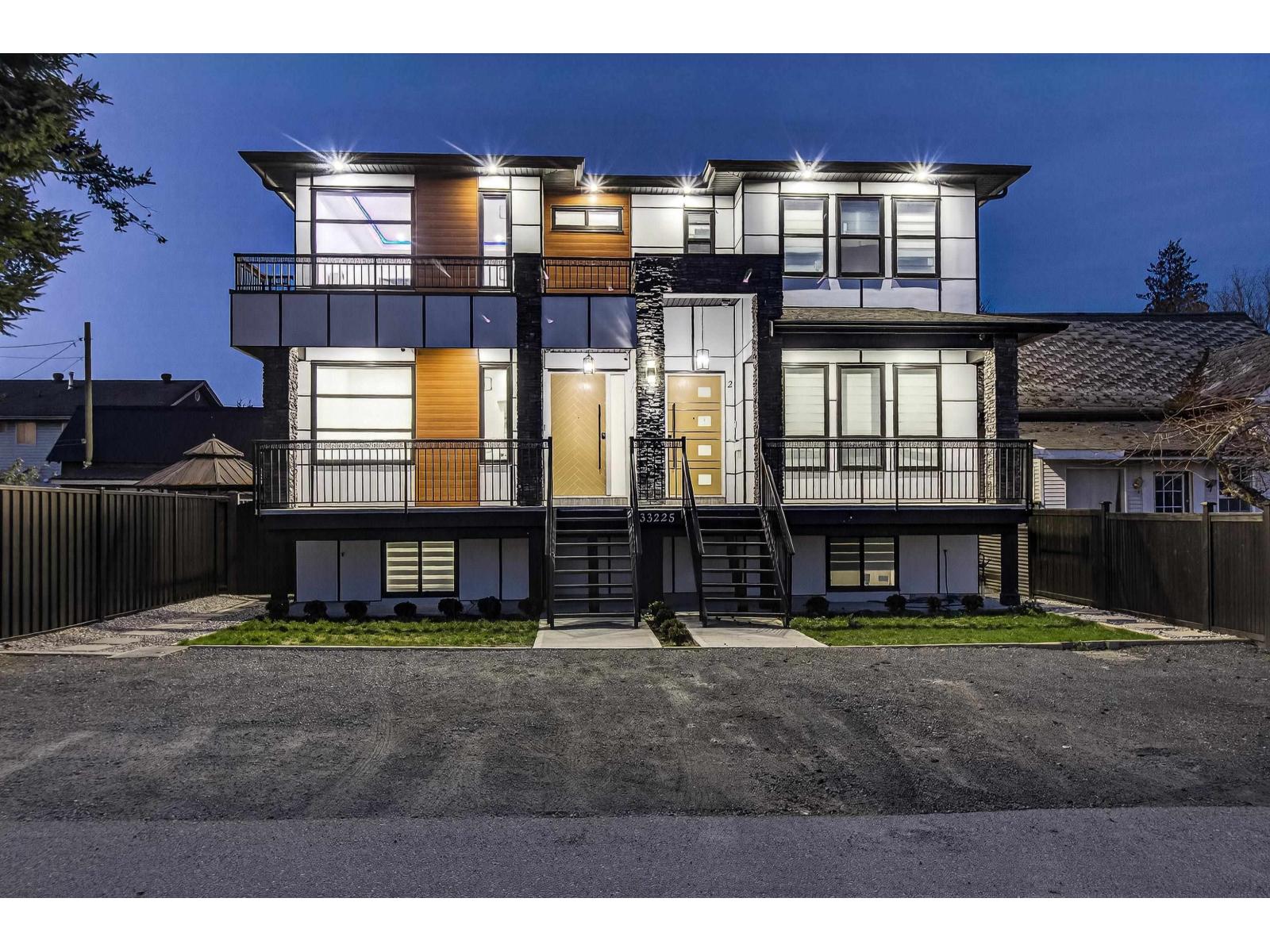 33225 5 Avenue, Mission, British Columbia  V2V 1V9 - Photo 3 - R3083523