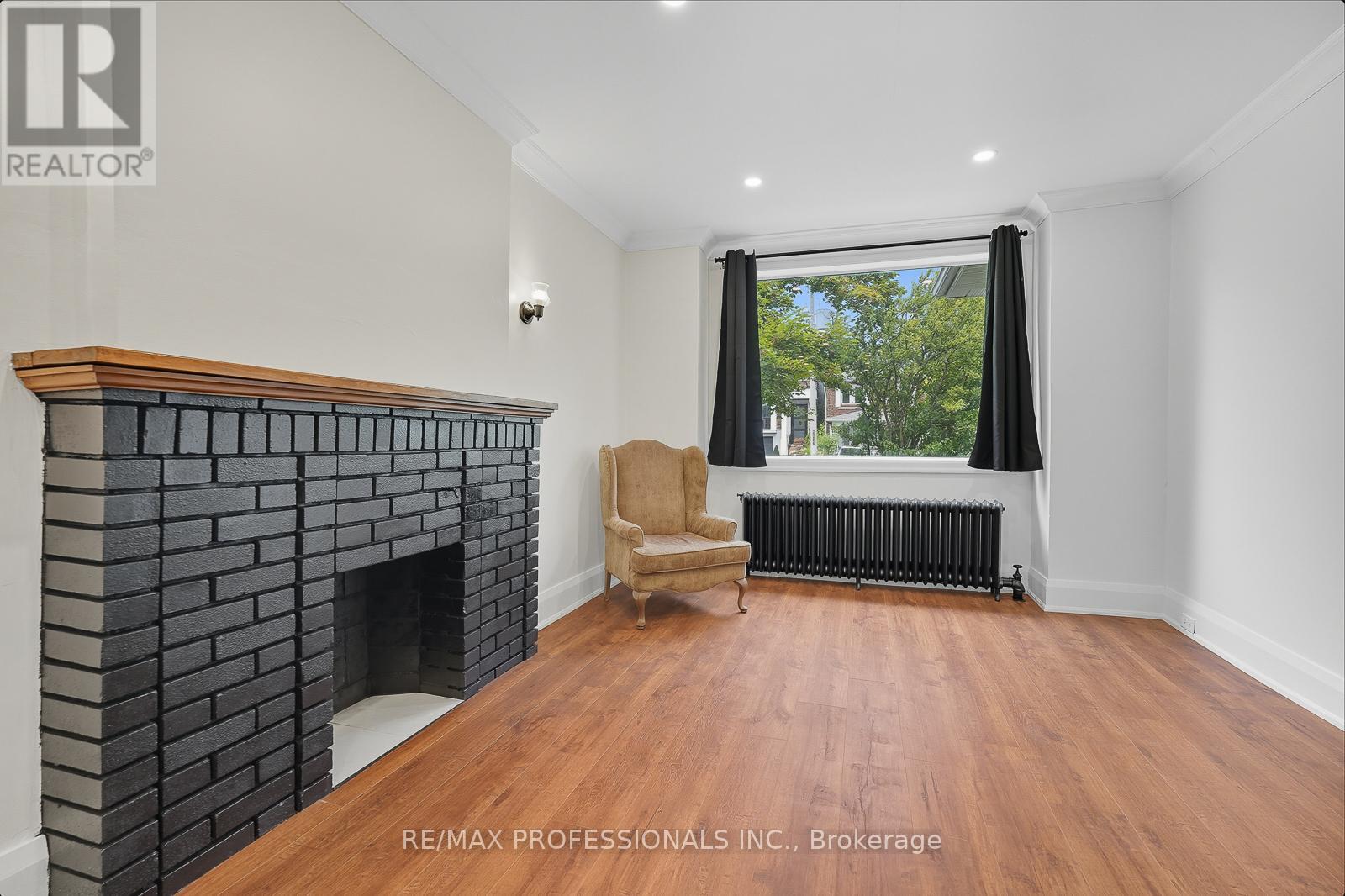 45 St Germain Avenue, Toronto, Ontario  M5M 1V9 - Photo 5 - C12737726