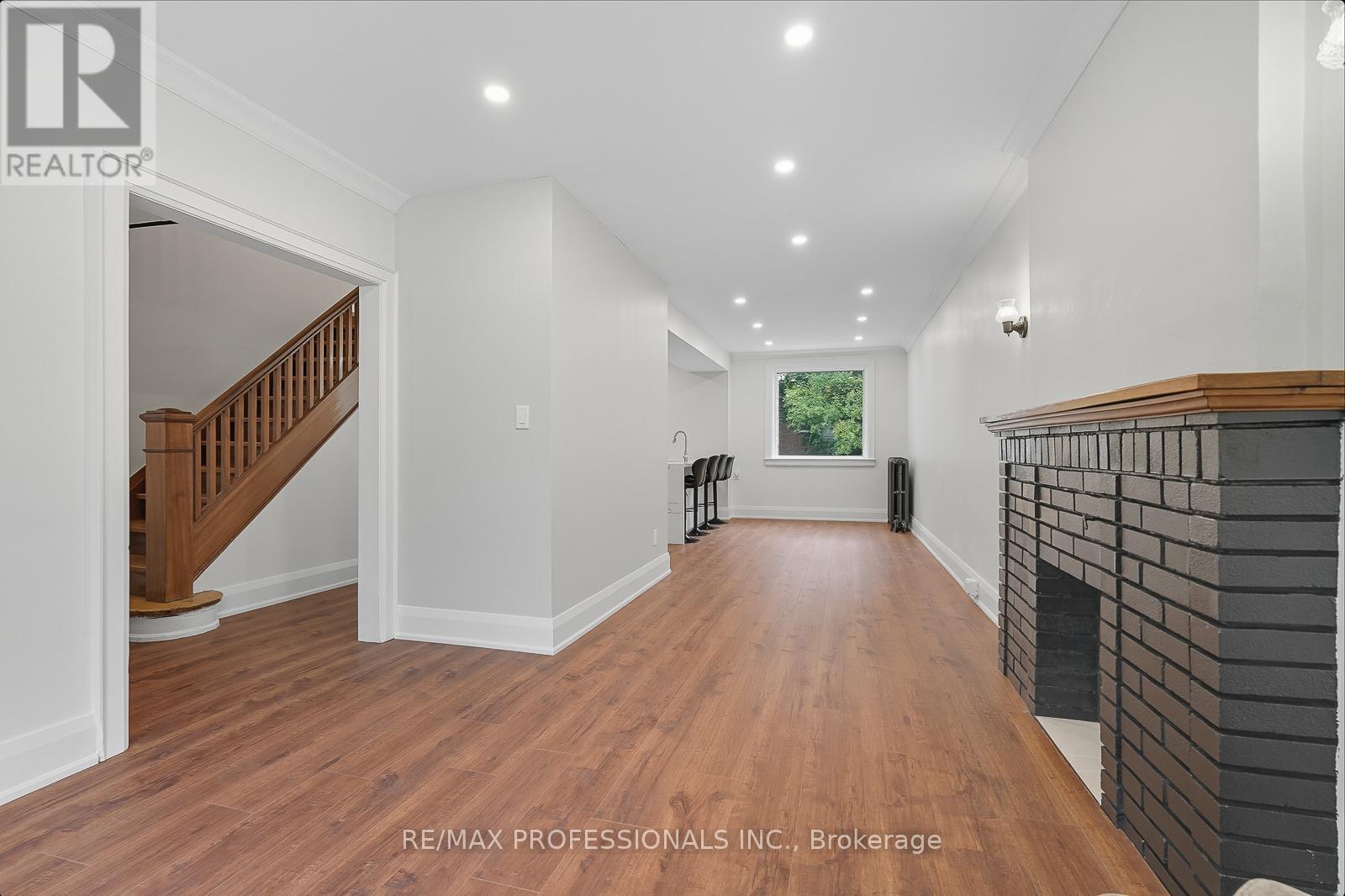 45 St Germain Avenue, Toronto, Ontario  M5M 1V9 - Photo 7 - C12737726