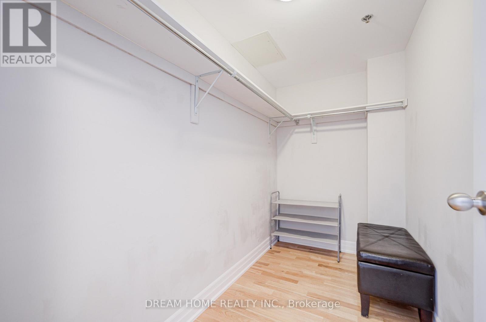 201 - 724 Sheppard Avenue W, Toronto, Ontario  M3H 2S8 - Photo 15 - C12737730