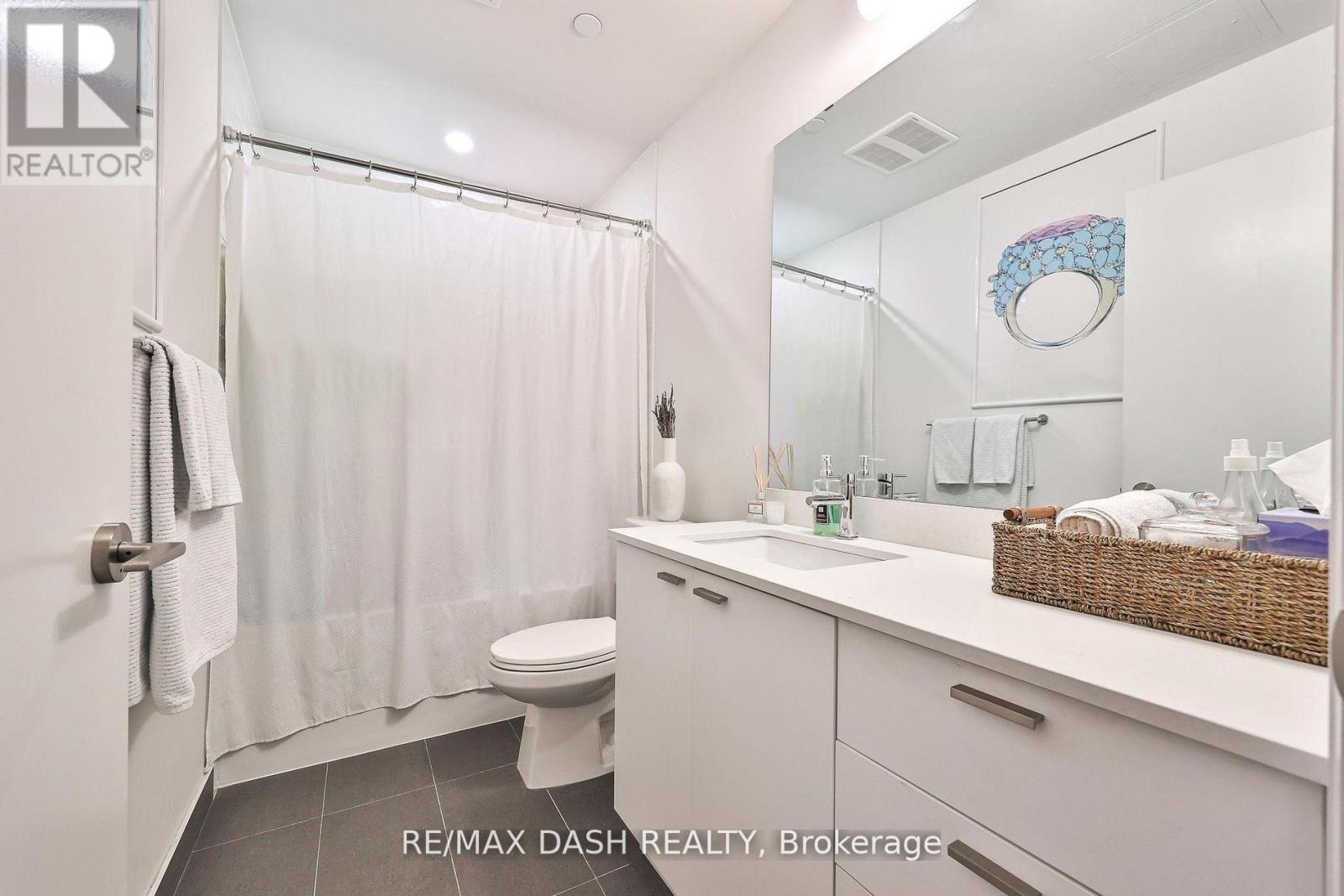 1215e - 576 Front Street W, Toronto, Ontario  M5V 1C1 - Photo 11 - C12737736