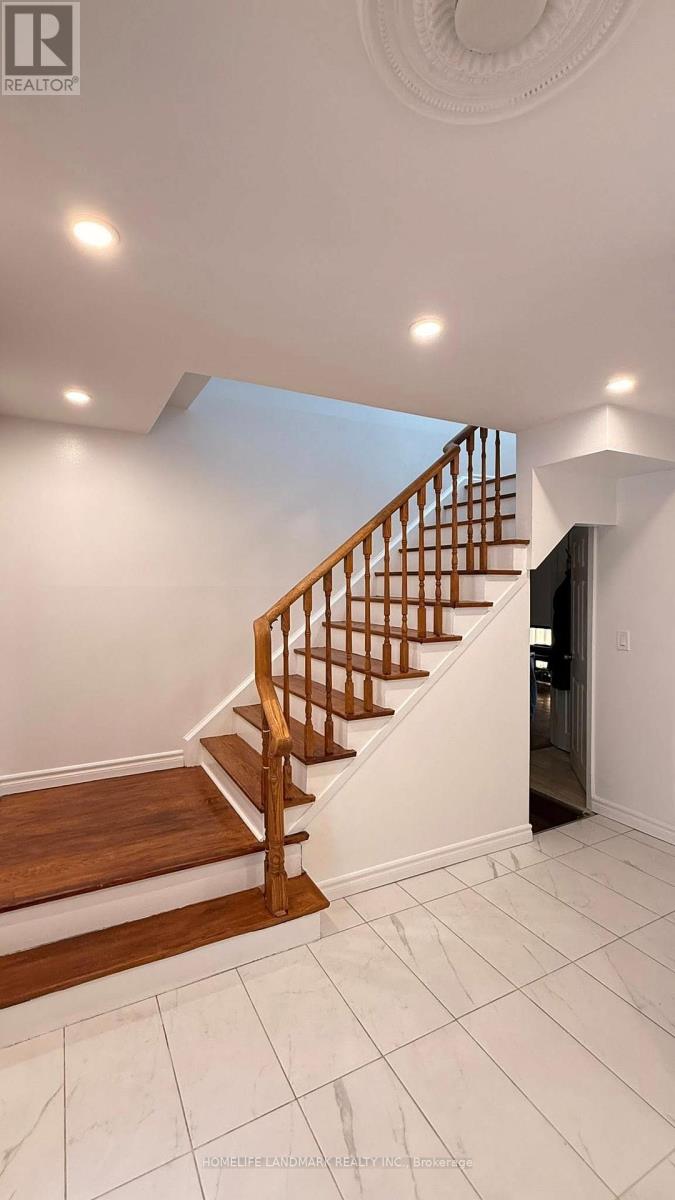 26 Kentish Crescent, Toronto, Ontario  M1S 2Z4 - Photo 13 - E12737738