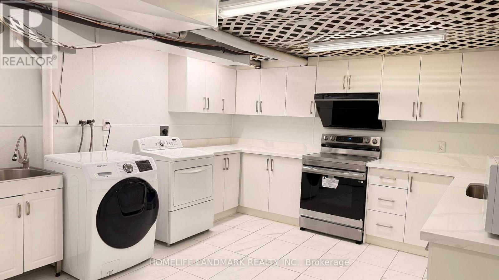 26 Kentish Crescent, Toronto, Ontario  M1S 2Z4 - Photo 4 - E12737738