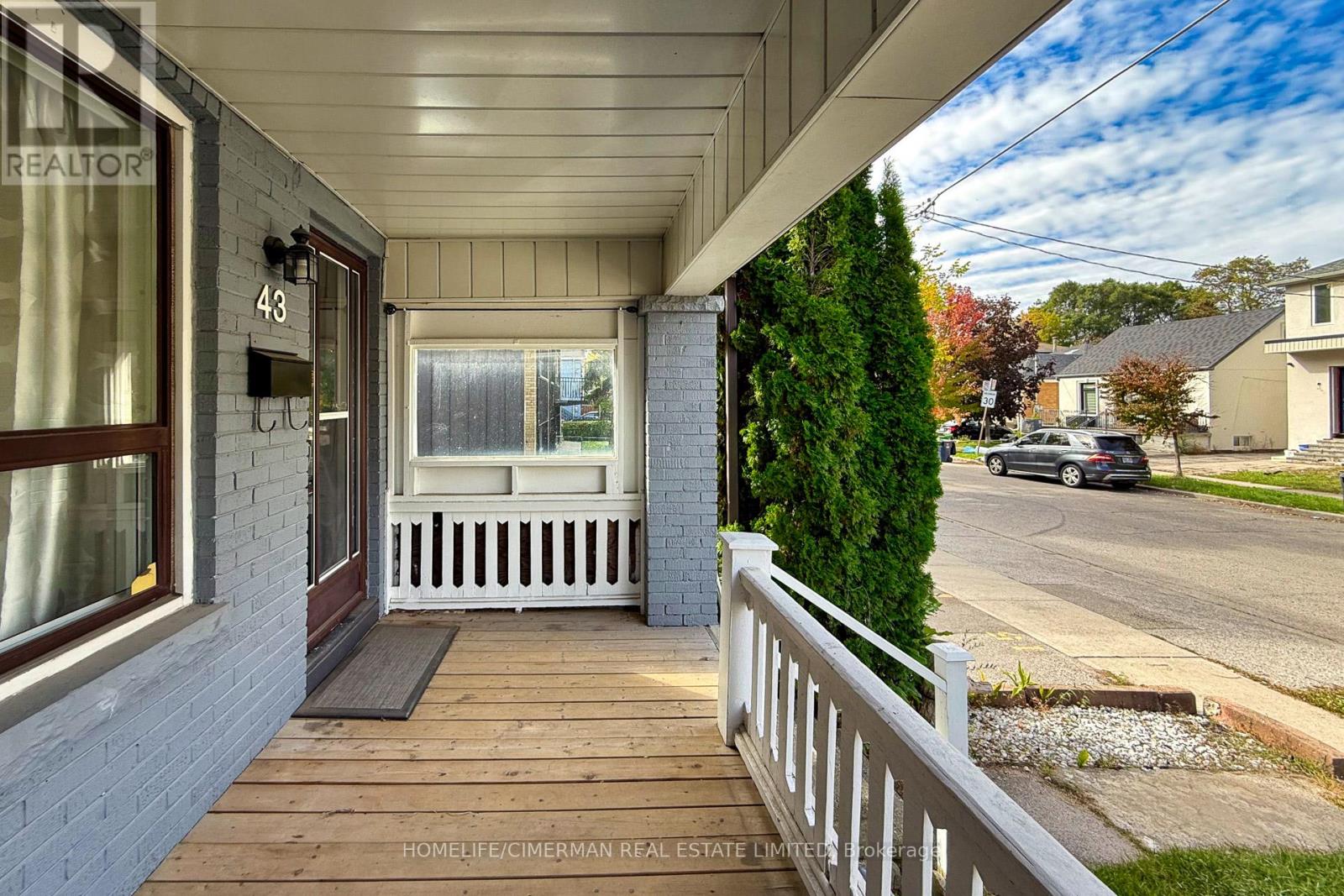 43 Torrens Avenue, Toronto, Ontario  M4K 2H9 - Photo 15 - E12737742