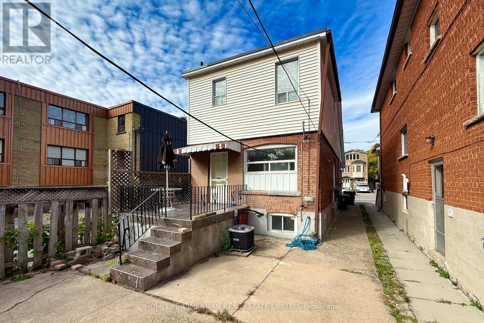 43 Torrens Avenue, Toronto, Ontario  M4K 2H9 - Photo 4 - E12737742