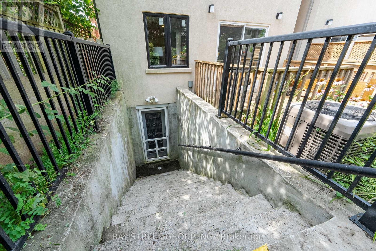 67 North Edgely Avenue, Toronto, Ontario  M1K 1T8 - Photo 48 - E12737746