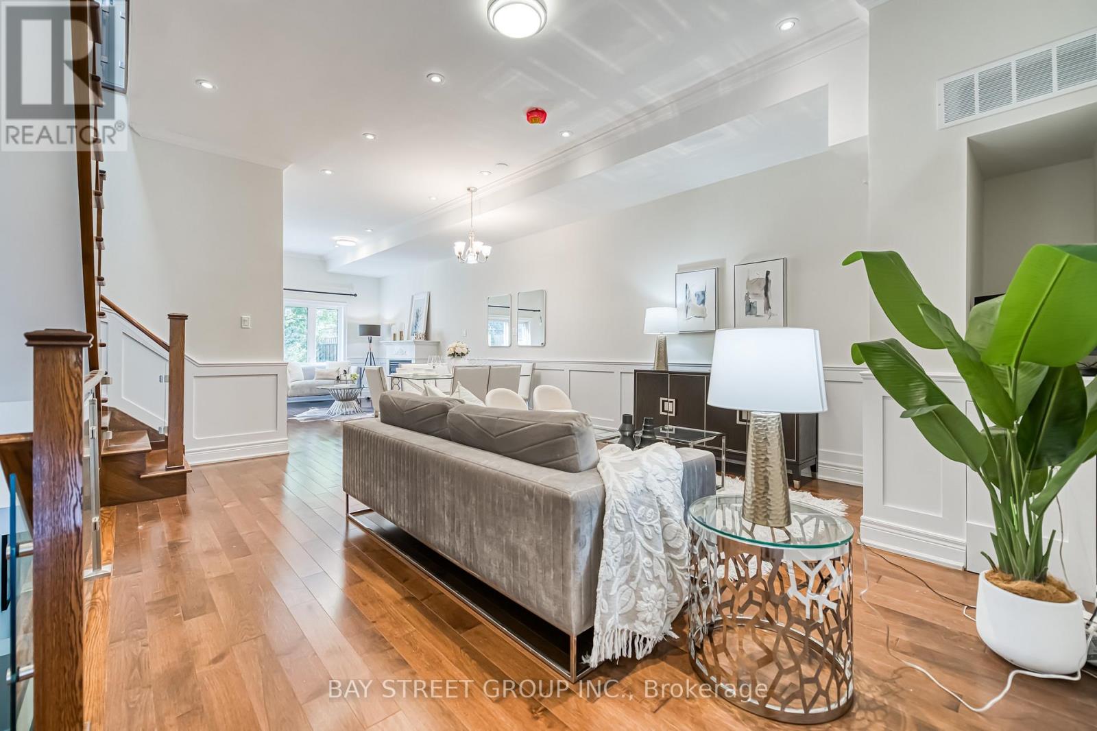 67 North Edgely Avenue, Toronto, Ontario  M1K 1T8 - Photo 6 - E12737746