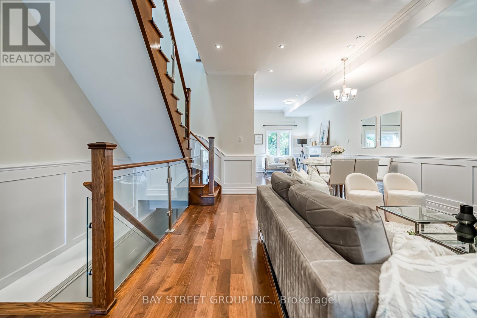 67 North Edgely Avenue, Toronto, Ontario  M1K 1T8 - Photo 7 - E12737746