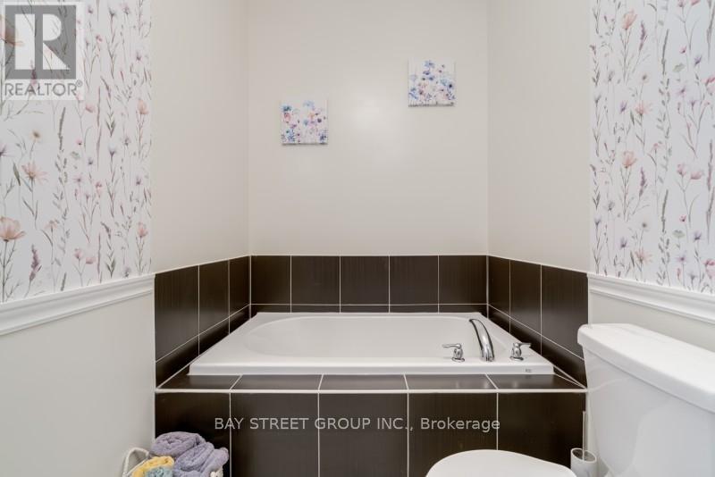 121 Luzon Avenue, Markham, Ontario  L6B 1N8 - Photo 31 - N12737720