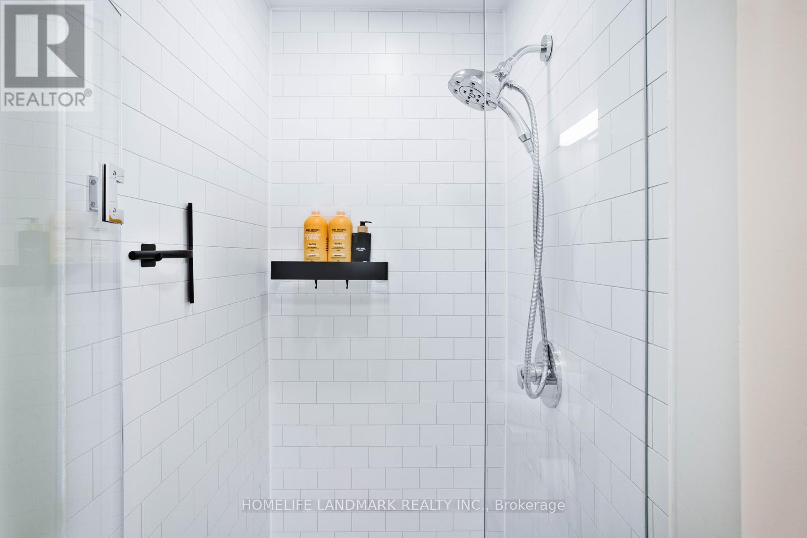 97 Matawin Lane, Richmond Hill, Ontario  L4B 0H7 - Photo 22 - N12737734