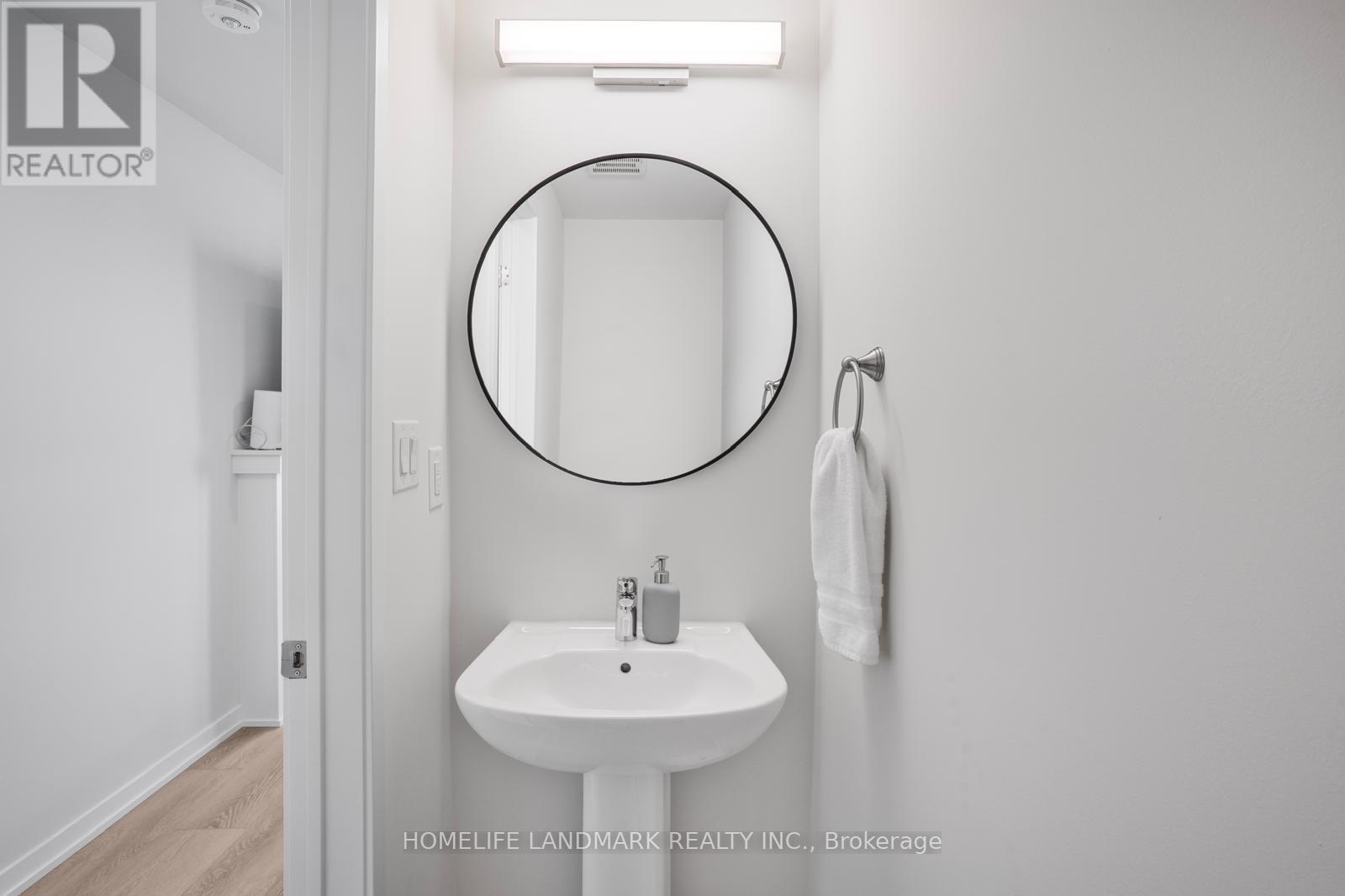 97 Matawin Lane, Richmond Hill, Ontario  L4B 0H7 - Photo 7 - N12737734