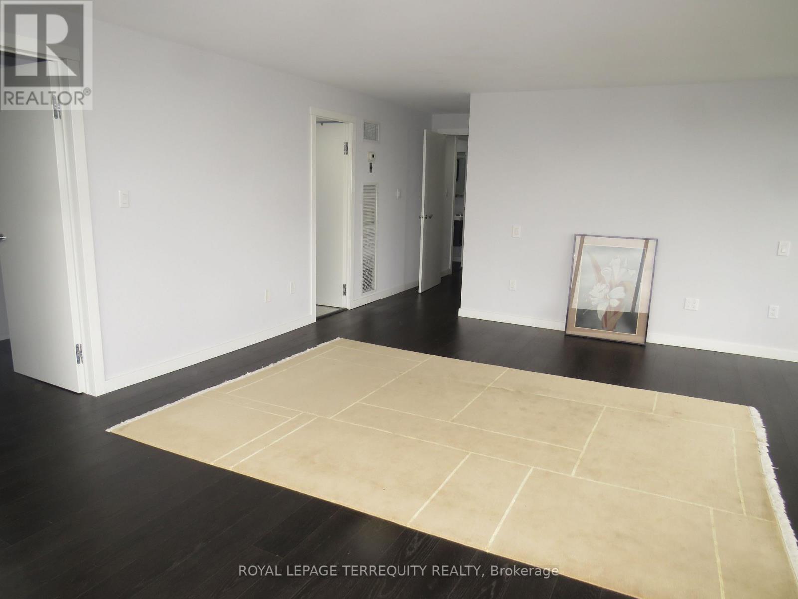 3305 - 2045 Lake Shore Boulevard W, Toronto, Ontario  M8V 2Z6 - Photo 47 - W12509564